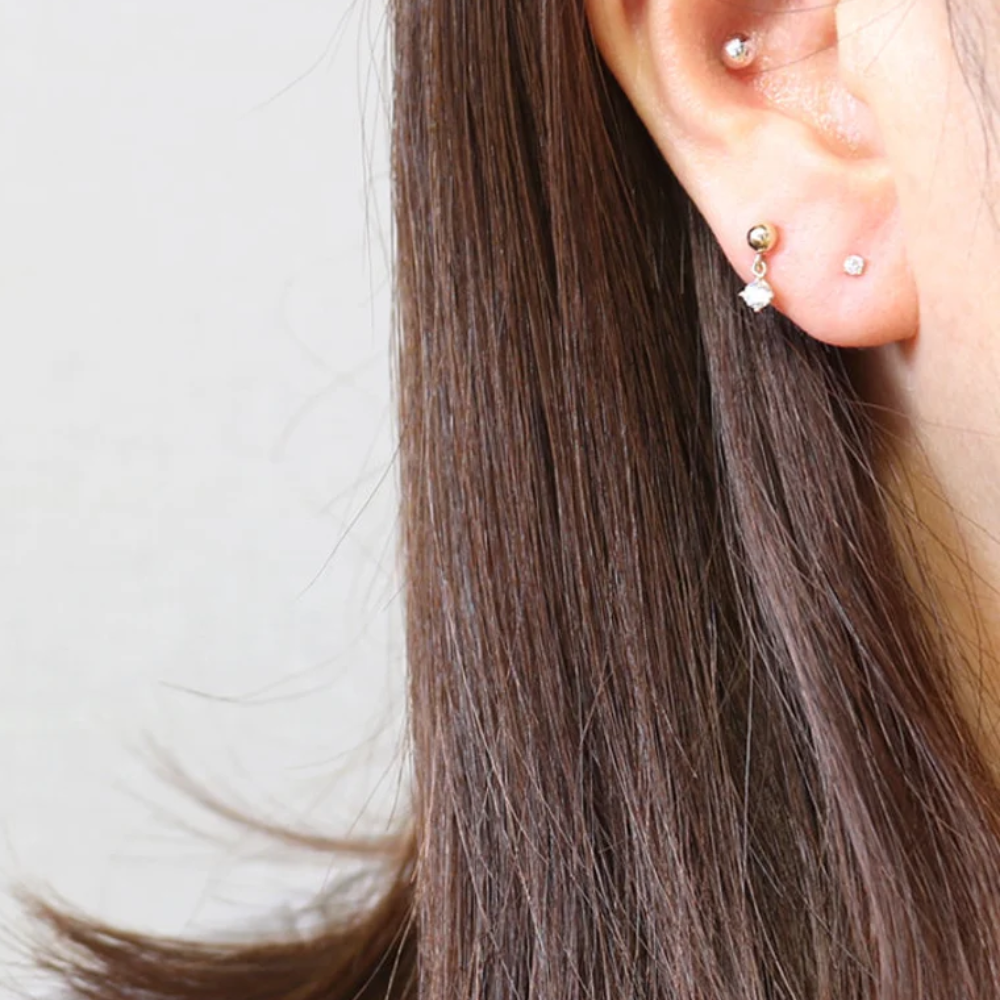 Piercing din Aur 14K, model Bila Semisfera 3mm cu Charm Mobil CZ, Filet Intern, Spate Plat - 1 | YEO