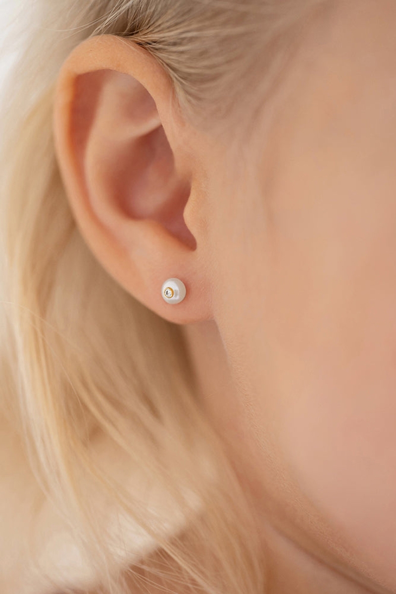 Cercei din Aur 14K, model Perla de Cultura 5mm si Piatra CZ alba, inchidere cu Filet si Protectie